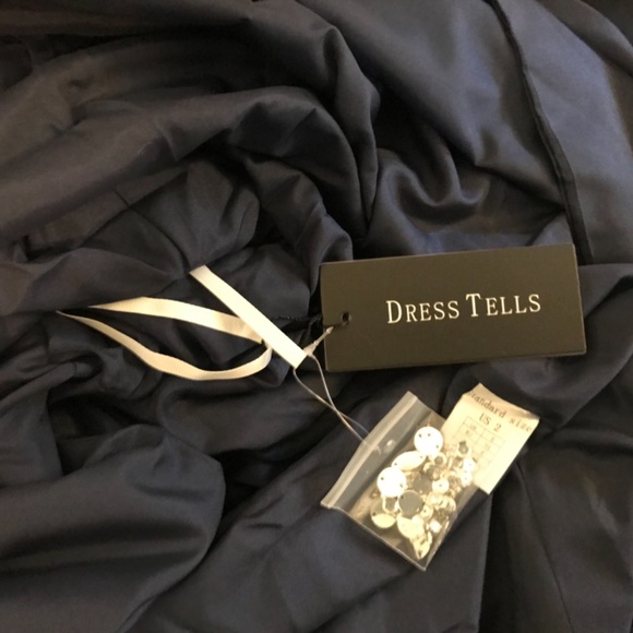 Formal evening prom dress - Picture 7 of 9